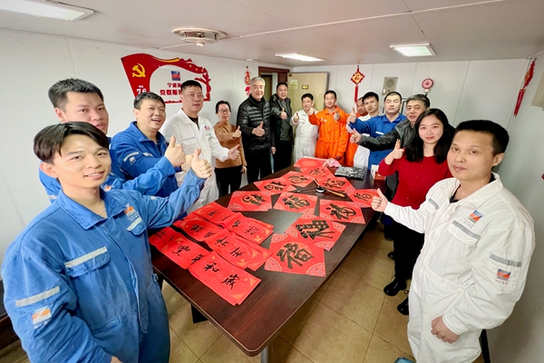 明州76送福合照。黃崇武 攝_副本.jpg